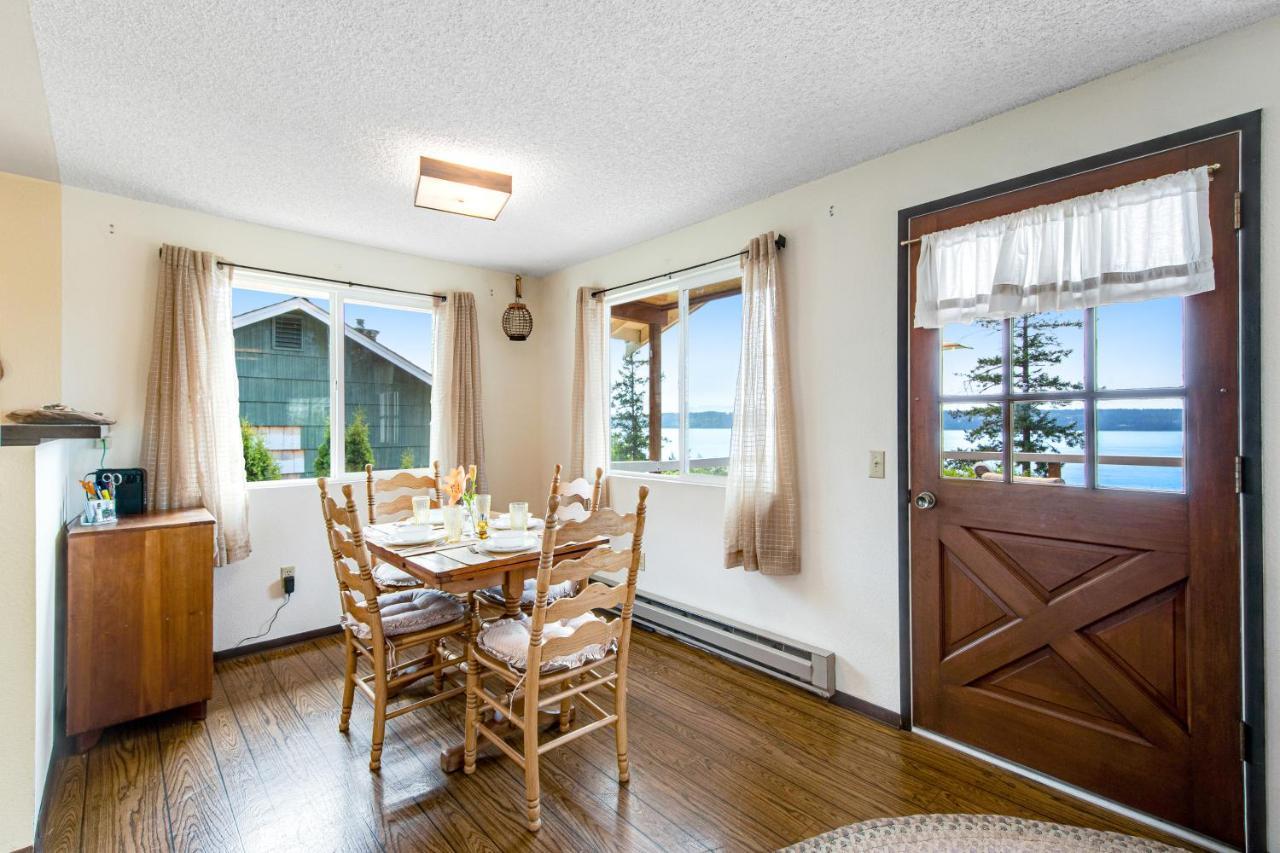 Sundown Memory Lane Cabin Camano Екстер'єр фото